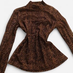 Tiger Stripes Mesh long sleeve